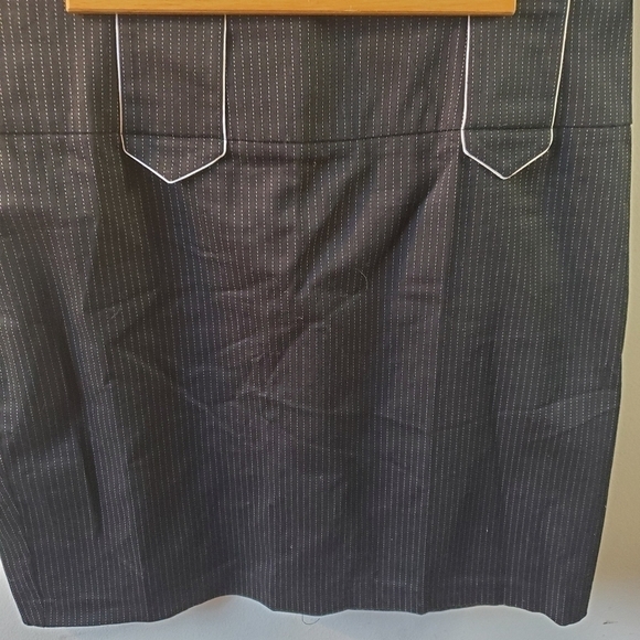 3/$15 RamPage Stripes Black and White Pencil Skirt Junior Size 13 Small - Picture 8 of 15